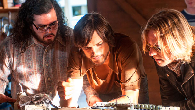 кадр с фильма «Джобс: Империя соблазна»