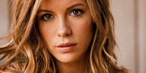 Майкл Уинтерботтом и Кейт Бекинсейл расследуют убийство Майкл Уинтерботтом и Кейт Бекинсейл расследуют убийство