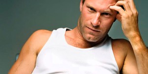 Аарон Экхарт лишится рассудка