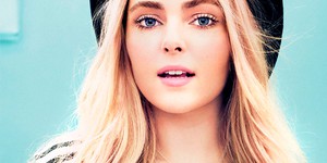 Анна-София Робб подписалась на политический триллер