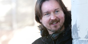 Мэтт Ривз остается на «Планете обезьян»