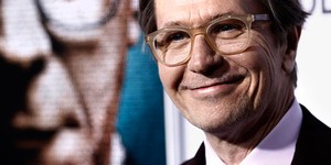 Гари Олдман спродюсирует сериал про бесов