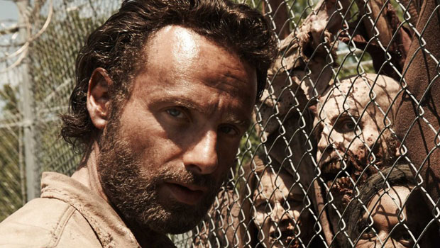 кадр из сериала "Ходячие мертвецы"