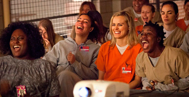 кадр с сериала «Оранжевый — хит сезона»