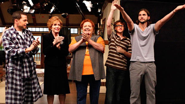 герои сериала «2.5 человека»