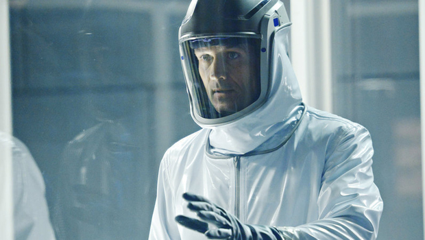 кадр из сериала "Спираль"