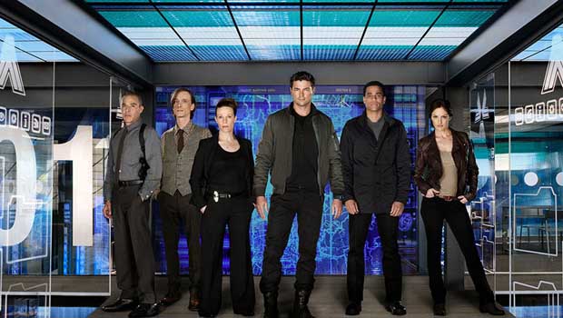 кадр из сериала "Почти человек"