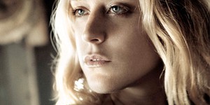 Клоэ Севиньи снимется в психологическом триллере от Netflix