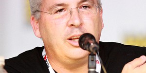 Новый проект сценариста «Секретных материалов» получил дату премьеры