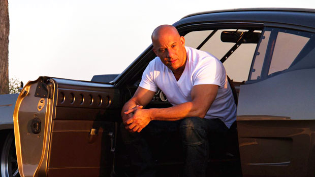 кадр с фильма «Форсаж 7»