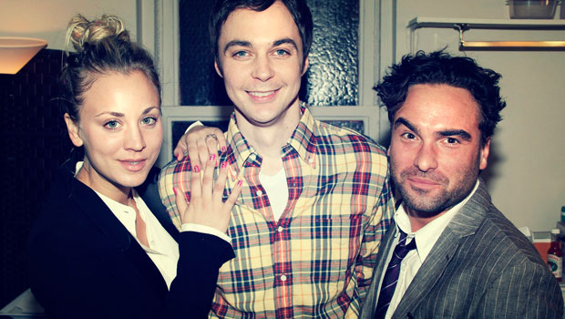 Кейли Куоко, Джим Парсонс и Джонни Галэки