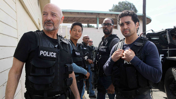 кадр из сериала "Преступные связи"