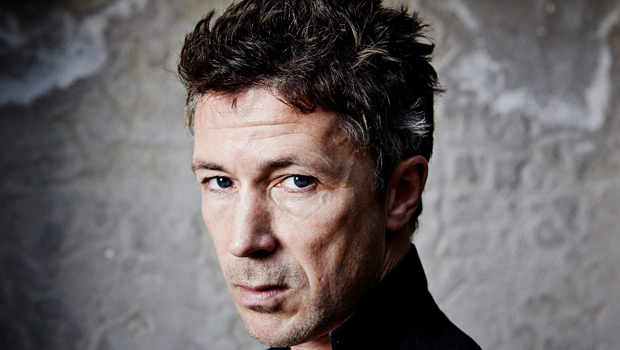 актер Эйден Гиллен