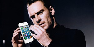 Майкл Фассбендер забирает Apple у Кристиана Бэйла