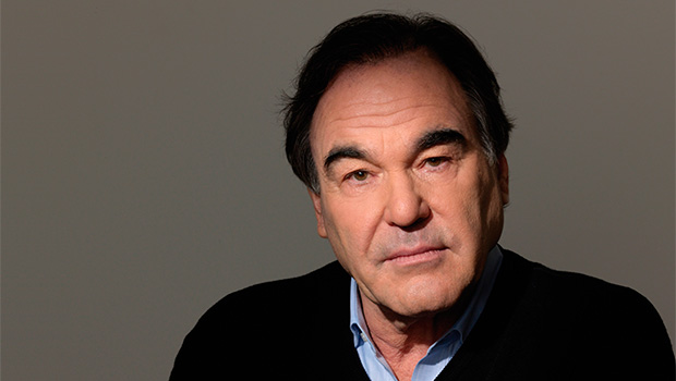 Оливер Стоун