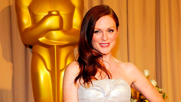 Джулианна Мур на церемонии вручения наград "Оскар" в 2010 году