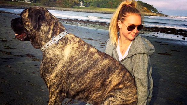 Лорен Ферн Уотт и ее собака Жизель