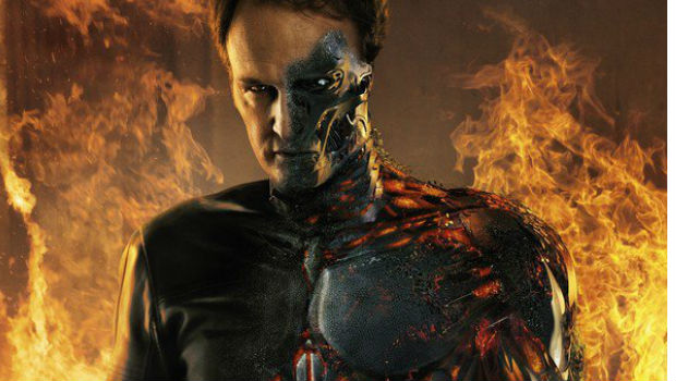 Джон Коннор на постере к фильму "Терминатор: Генезис"