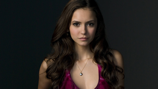 актриса Нина Добрев