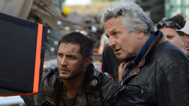 Том Харди и режиссер Джордж Миллер на съемках фильма "Безумный Макс: Дорога ярости"