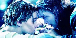 Кейт Уинслет призналась, что позволила герою ДиКаприо умереть Кейт Уинслет призналась, что позволила герою ДиКаприо умереть