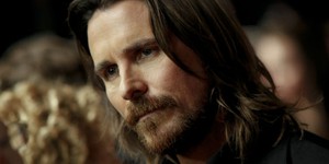 Кристиан Бэйл снимется в вестерне наподобие «Выжившего» Кристиан Бэйл снимется в вестерне наподобие «Выжившего»