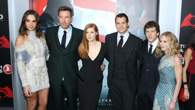 фото с премьеры фильма "Бэтмен против Супермена" в Нью-Йорке