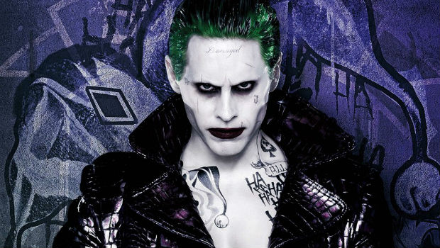 Джокер с татуировкой на лбу