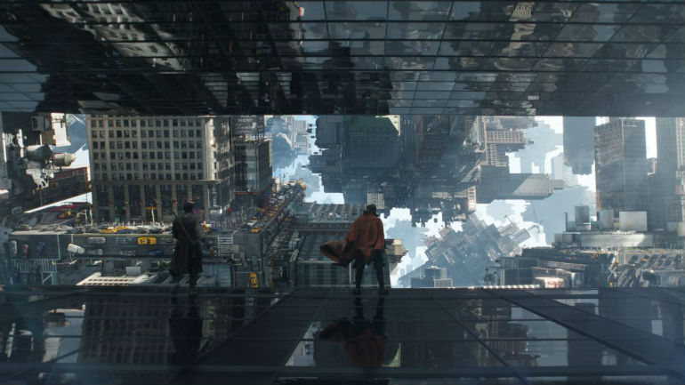 кадр с визуальными эффектами в "Докторе Стрэндже"