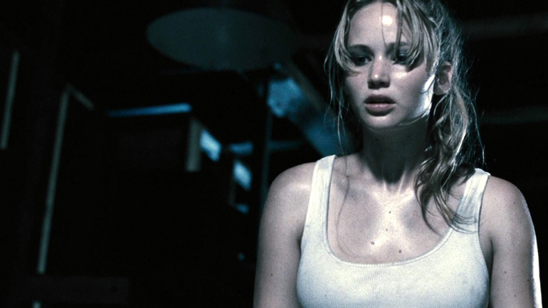 Дженнифер Лоуренс в хорроре "Дом в конце улицы" (2011)