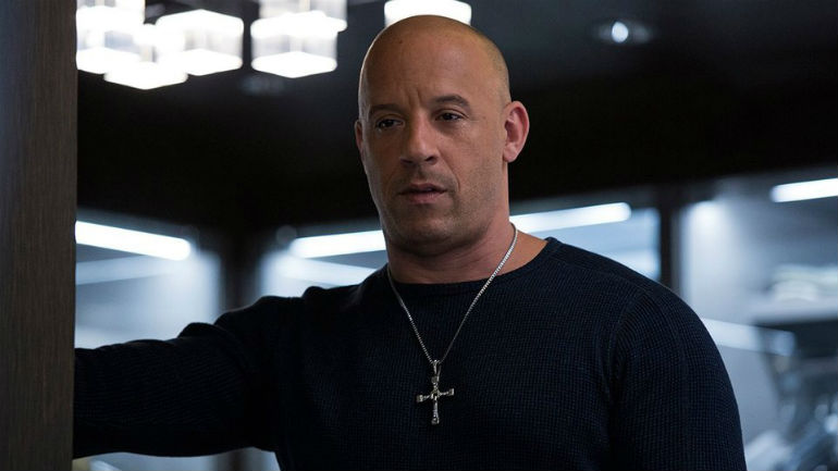 кадр из фильма "Форсаж 8"