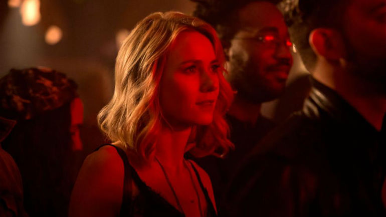 Наоми Уотт в сериале "Цыганка"