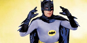 Скончался исполнитель роли Бэтмена Адам Уэст Скончался исполнитель роли Бэтмена Адам Уэст