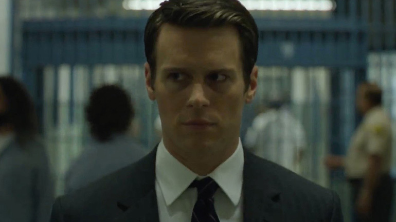 кадр из сериала "Охотник за разумом"