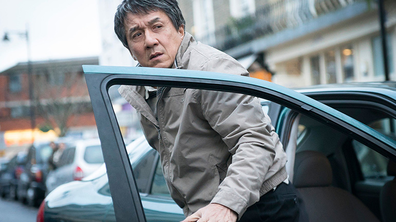 кадр из фильма "Иностранец"