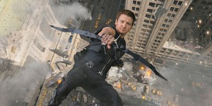 Кто из Мстителей сменит костюм?