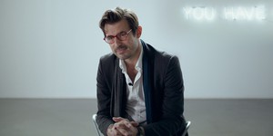 Кто будет врагом новой Девушки с тату дракона Кто будет врагом новой Девушки с тату дракона