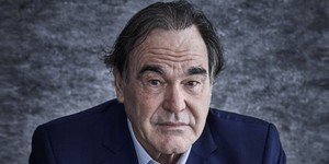 Оливер Стоун отрицает обвинения в сексуальных домогательствах Оливер Стоун отрицает обвинения в сексуальных домогательствах