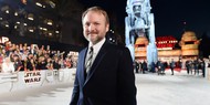 Режиссер «Последних джедаев» ответил на гнев фанатов