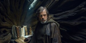 Разгневанные фанаты требуют переделать «Последних джедаев»