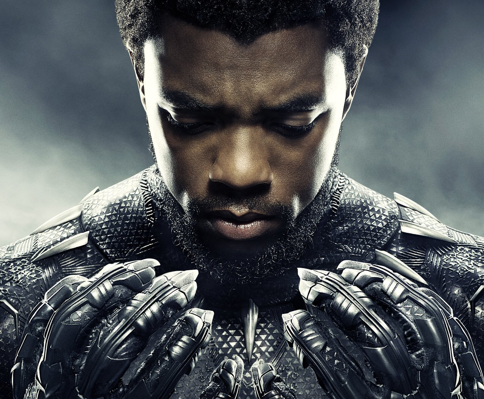 Чедвик Боузман на постере "Черной пантеры"