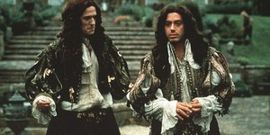 Как Роберт Дауни враждовал с Хью Грантом на съемках