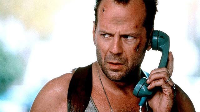 Брюс Уиллис в роли Джона МакКлейна 