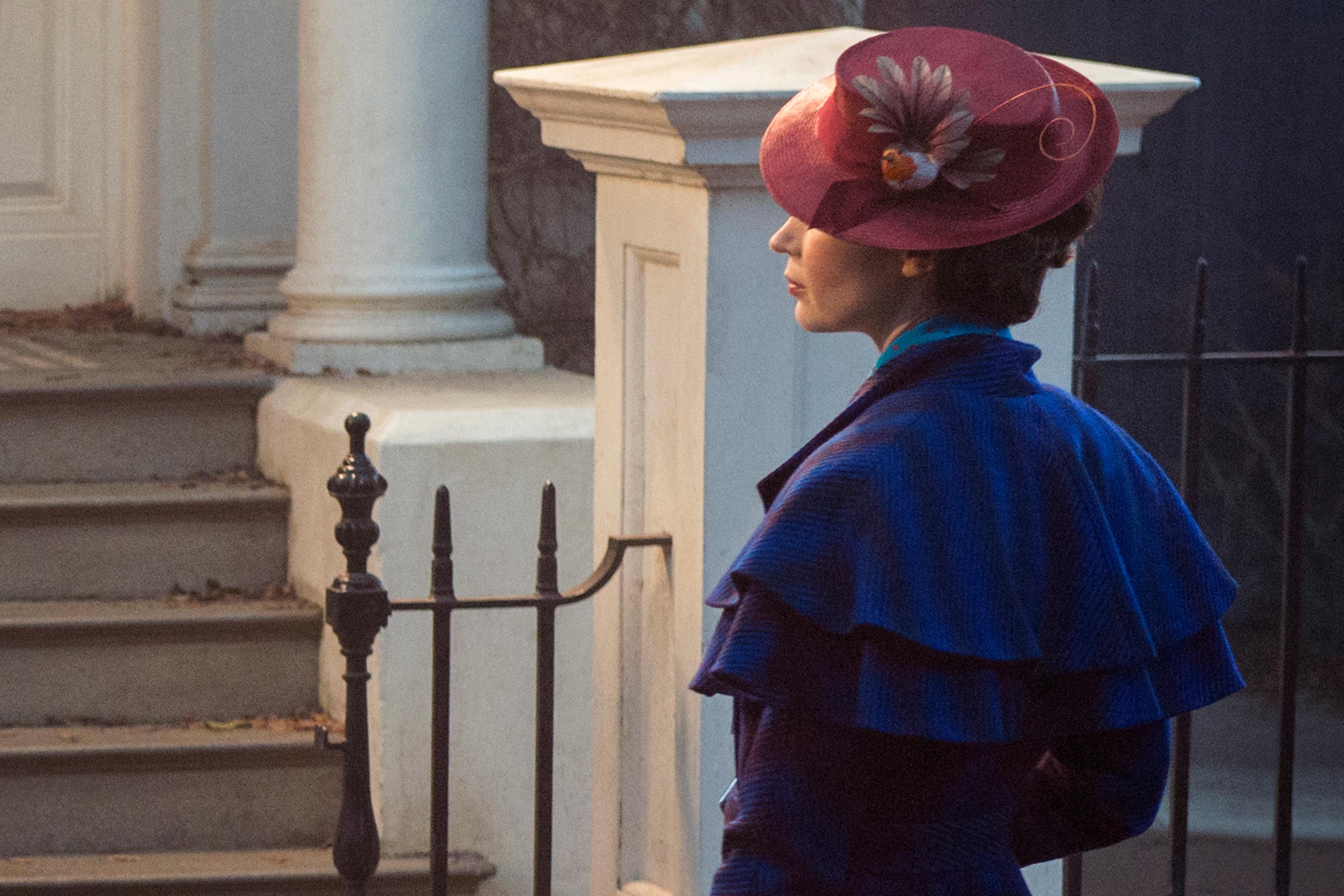 Кадр из фильма "Мэри Поппинс возвращается" 