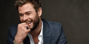 Крис Хемсворт сыграет мускулистого труса