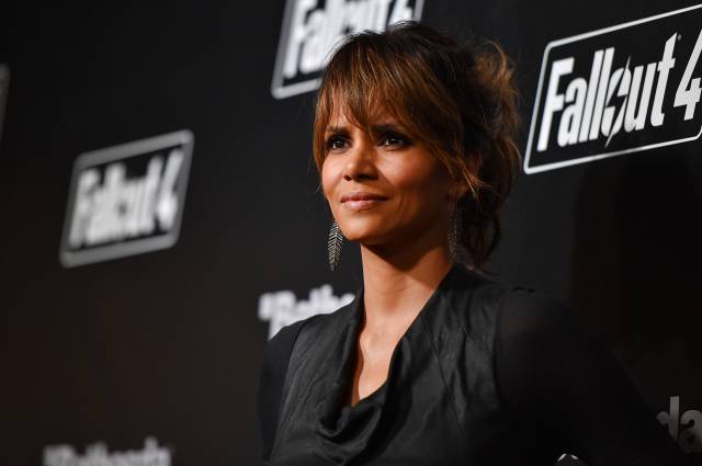 Холли Берри