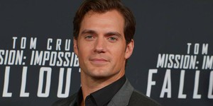 Генри Кавилл отреагировал на слухи о своем уходе с поста Супермена