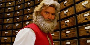 Курт Рассел предстал в образе Санта-Клауса