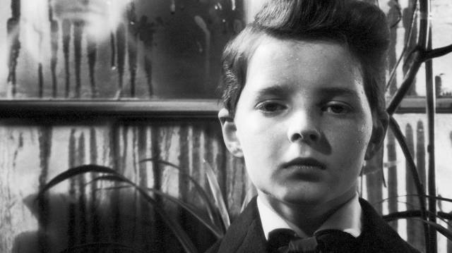 Кадр из фильма "Невинные" 1961 года по повести "Поворот винта"