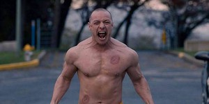 «Стекло» лидирует в американском прокате